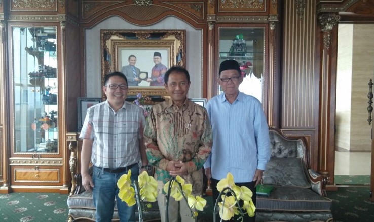 Rektor IAIK Gelar Pertemuan dengan Rektor Unikom Bandung, Bahas Kerjasama di Bidang IT