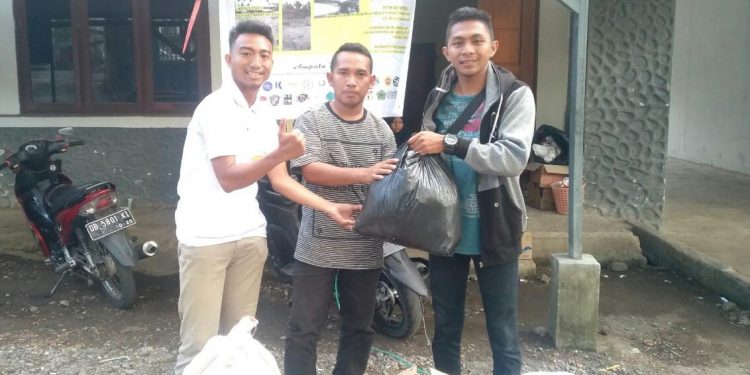 BEM IAI Kotamobagu Salurkan Bantuan Untuk Korban Bencana Bolmong dan Bolmut